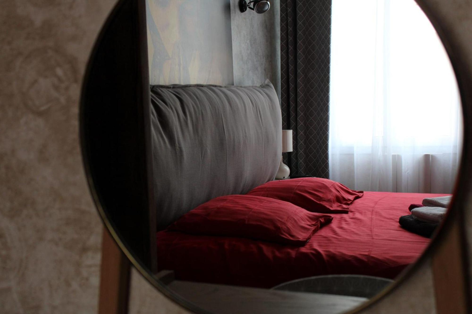 Aa13 - Le Victor Hugo - Sejour D'Exception Dans Un Appartement Historique 奥尔特 外观 照片